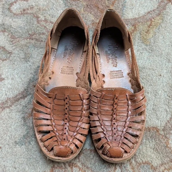 Macarena Collection Huarache Brown Woven Leather Huarache Flats Sandals - Picture 2 of 8